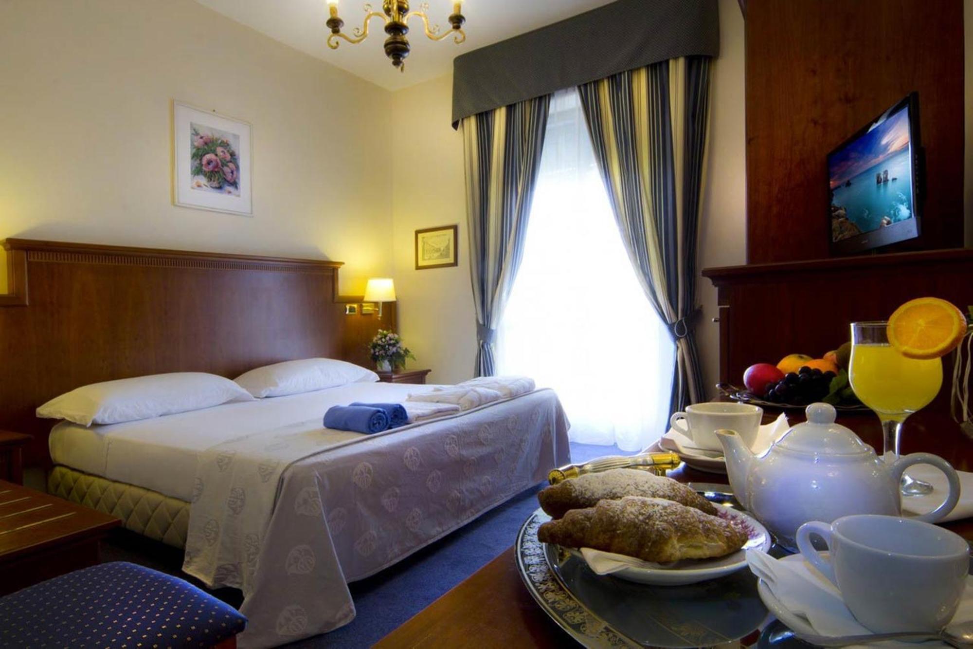 Standard Quadruple Room,643360200:JPEG